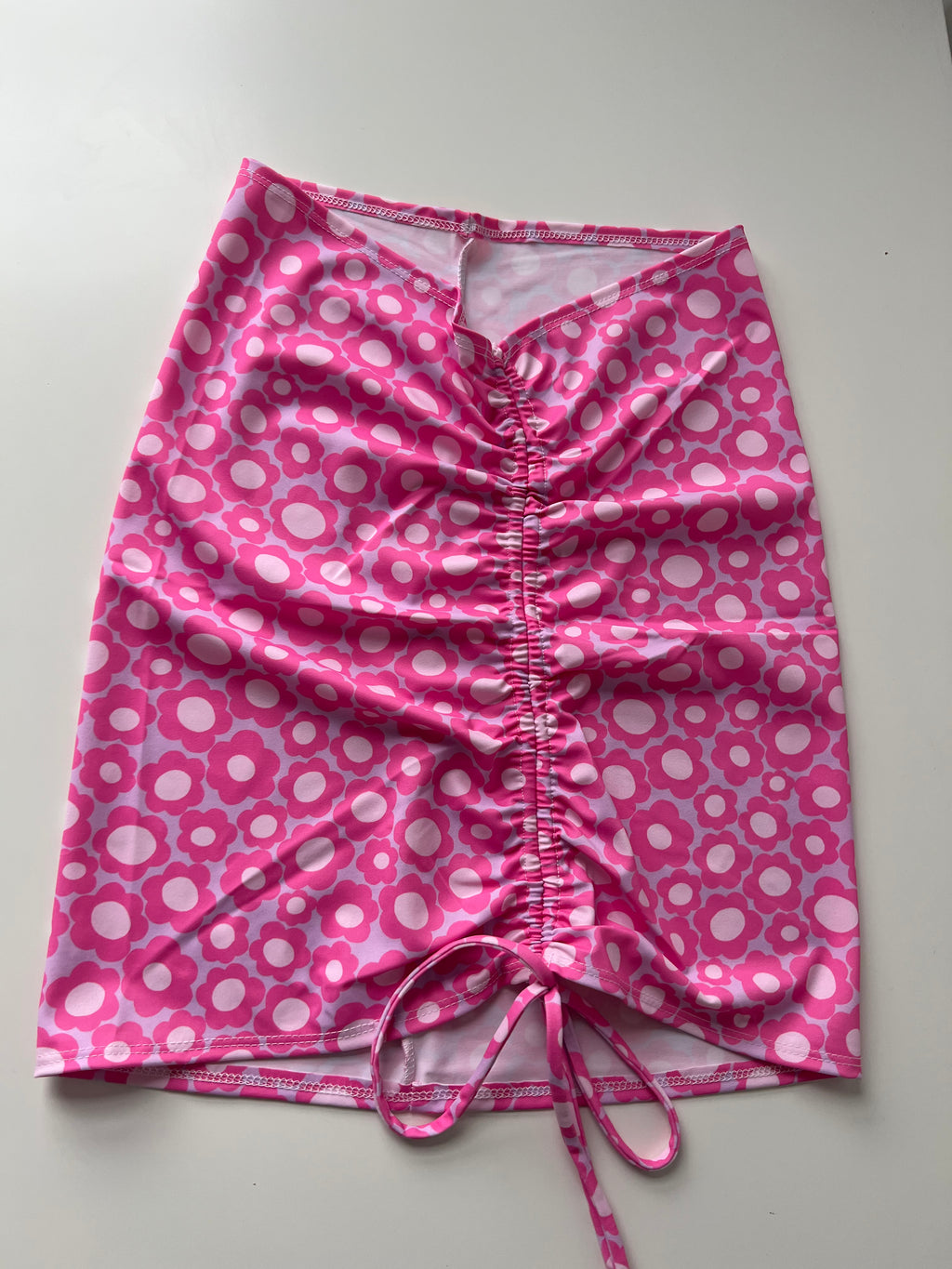 (11) Size 8 -  Flower Ruched Skirt
