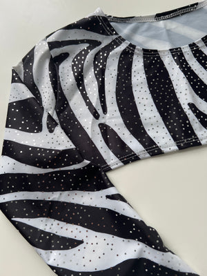 (48) - Size 10 - Zebra Extreme Crop Top
